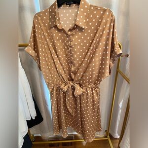 BTFM Polka dot print, short sleeve casual dress. Size Large